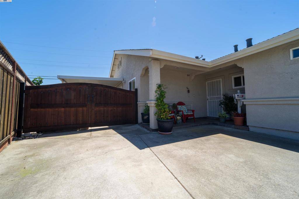 Fremont, CA 94538,3368 Clifton Ct