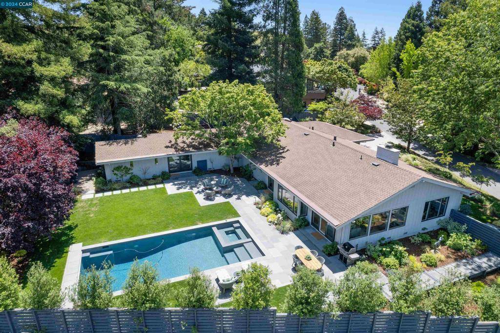 Lafayette, CA 94549,624 Sky Hy Cir