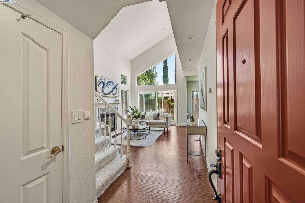 Fremont, CA 94539,217 Rabbit Ct
