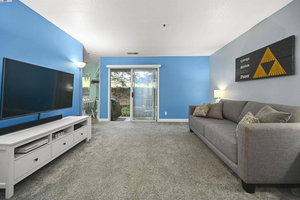 Livermore, CA 94550,4687 Nicol Cmn #103