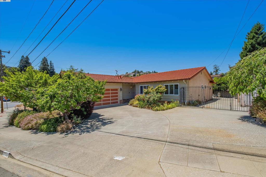 Castro Valley, CA 94546-3226,2706 Jennifer Dr