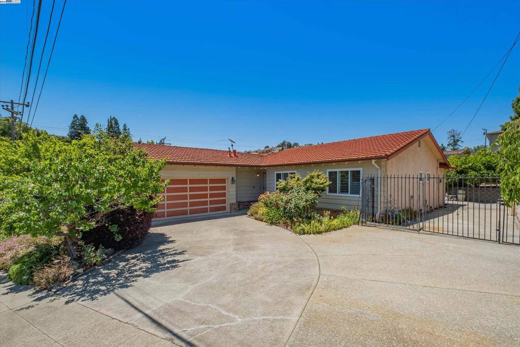 Castro Valley, CA 94546-3226,2706 Jennifer Dr