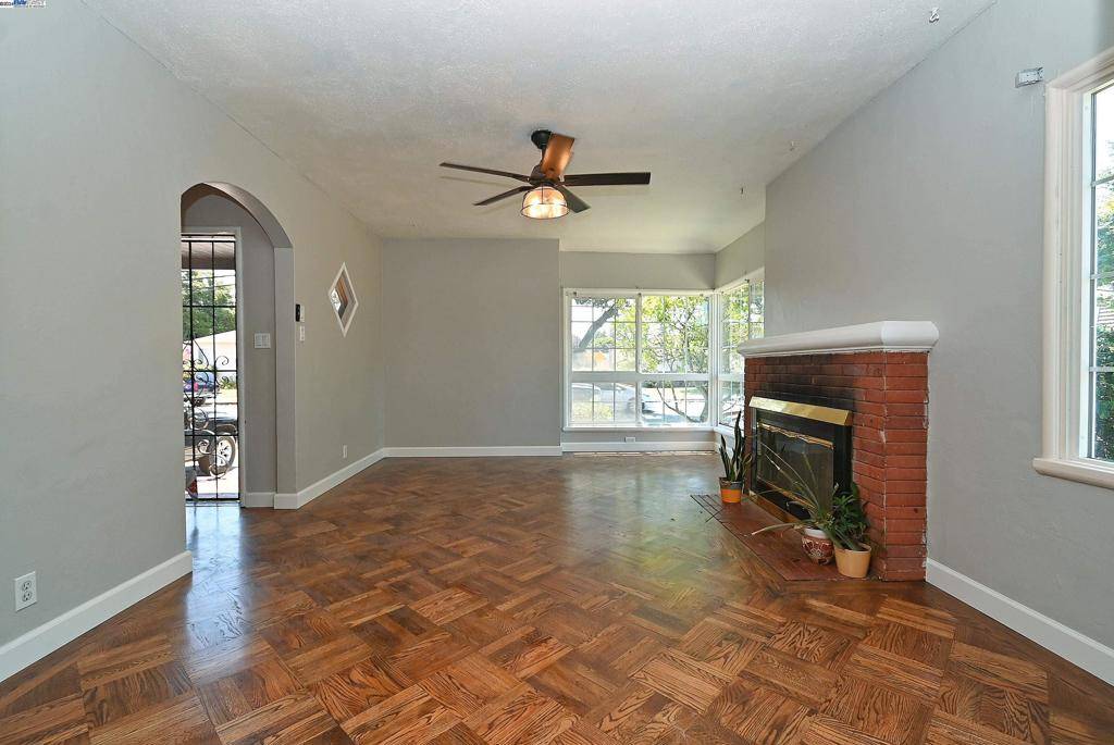 San Leandro, CA 94577,110 Estabrook St
