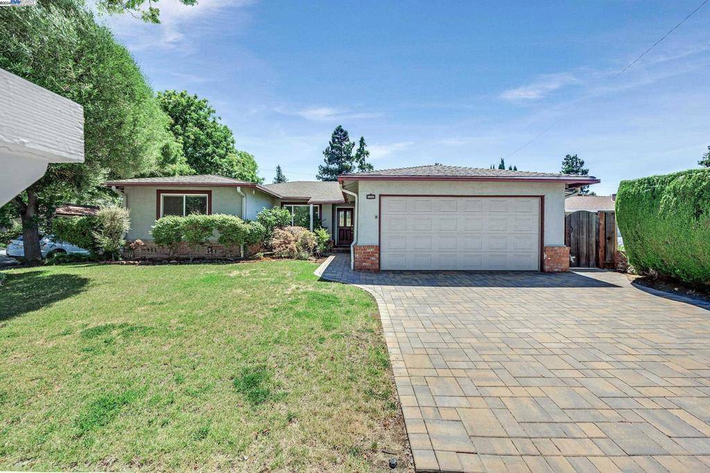 Fremont, CA 94536,38565 Acacia St