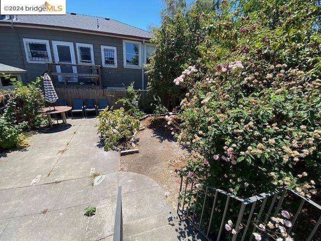 Oakland, CA 94609,449 43rd Street