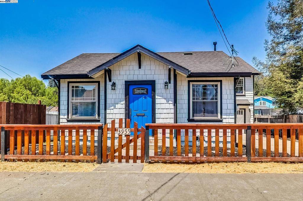 Oakland, CA 94605,3955 DELMONT AVE