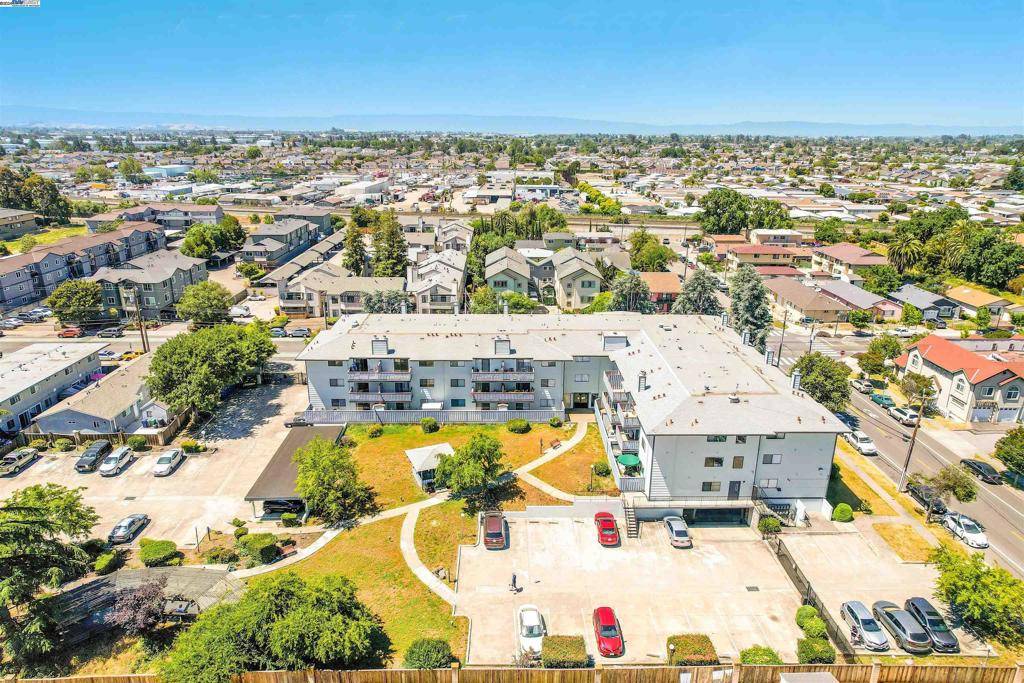 Hayward, CA 94544,325 Valle Vista Ave #314