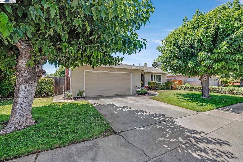 Pleasanton, CA 94566,4066 Nevis St