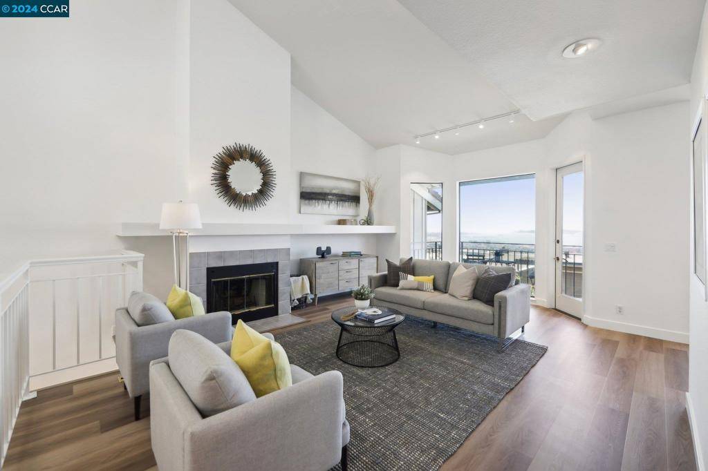 Oakland, CA 94618-2345,27 Windward Hill