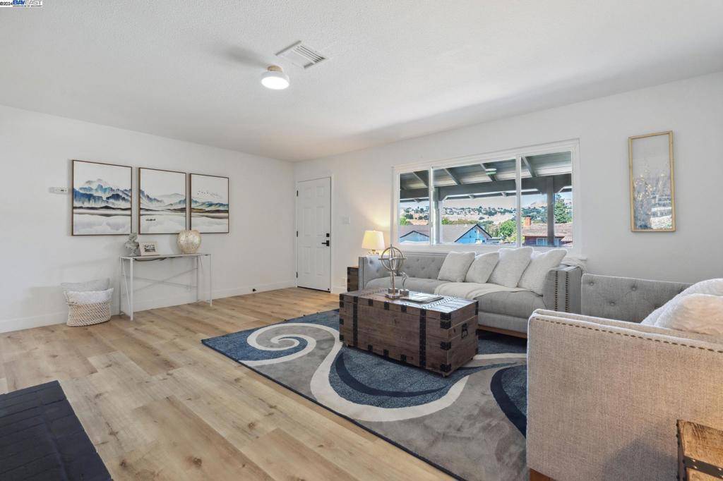 Vallejo, CA 94591,160 Bergwall Way