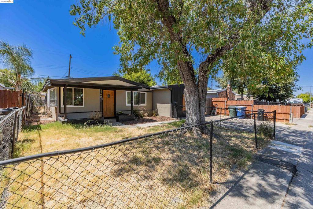 Sacramento, CA 95824-3014,5900 Nina Way