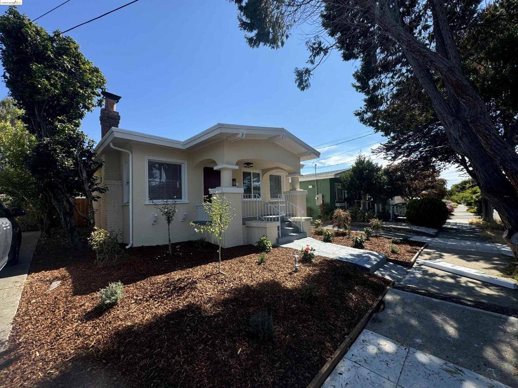 Berkeley, CA 94702,1326 Blake Street