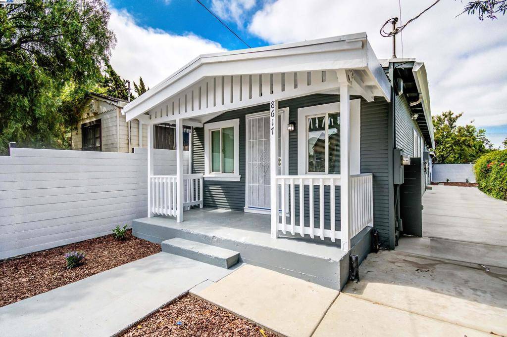 Oakland, CA 94621,8617 A St