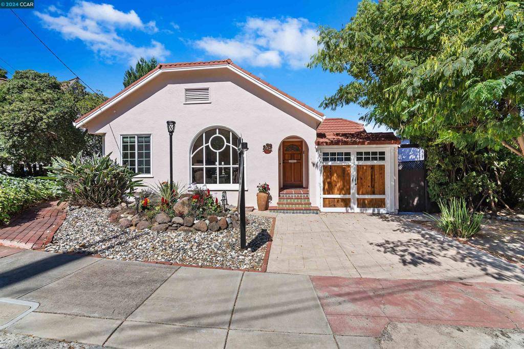Martinez, CA 94553,942 Talbart St