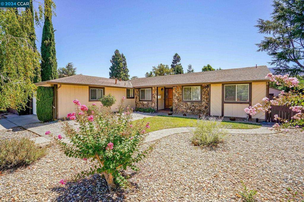 Clayton, CA 94517,415 Zinfandel Cir