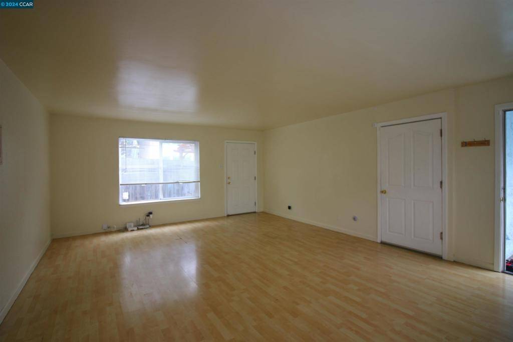 Oakland, CA 94606,1818 E 22nd