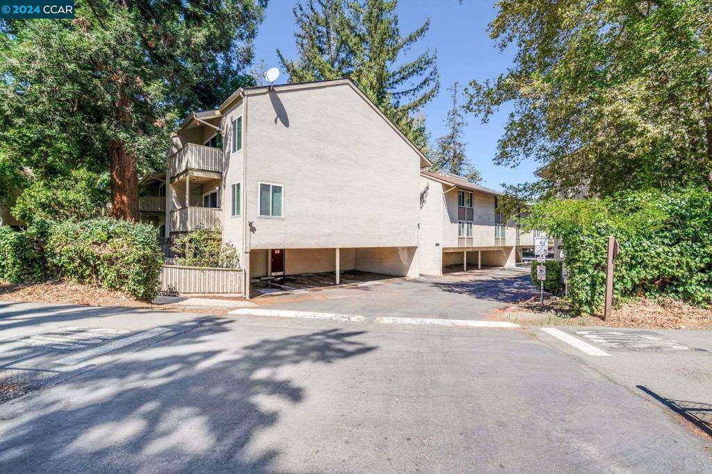 Walnut Creek, CA 94597,2724 Oak Rd #90