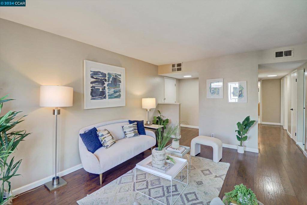 Walnut Creek, CA 94597,1530 Sunnyvale Ave #17