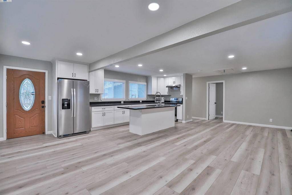 South Lake Tahoe, CA 96150,1094 Johnson Blvd