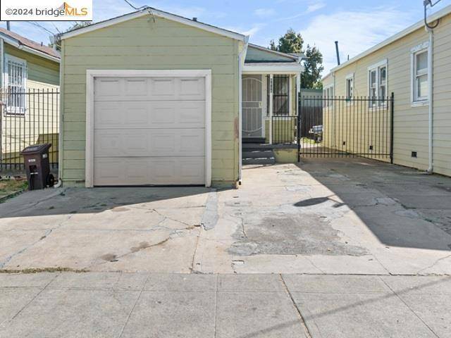 Oakland, CA 94603,9008 A Street