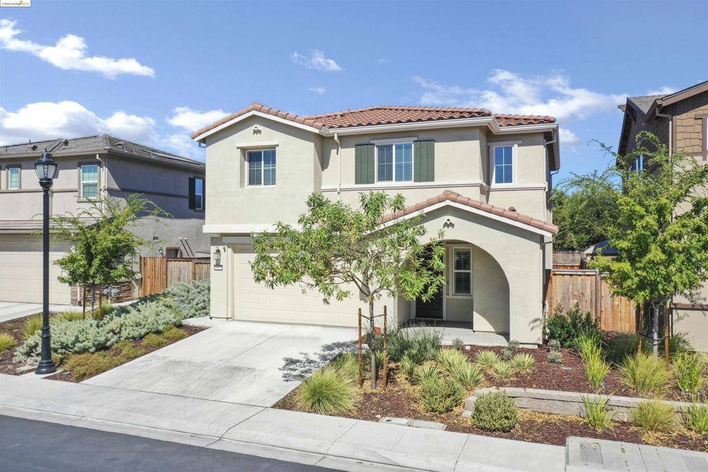 Oakley, CA 94561,912 Rios Way