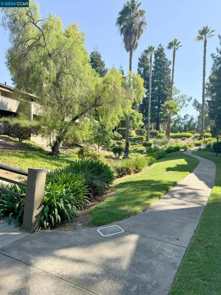 Martinez, CA 94553,436 Eastgate Ln