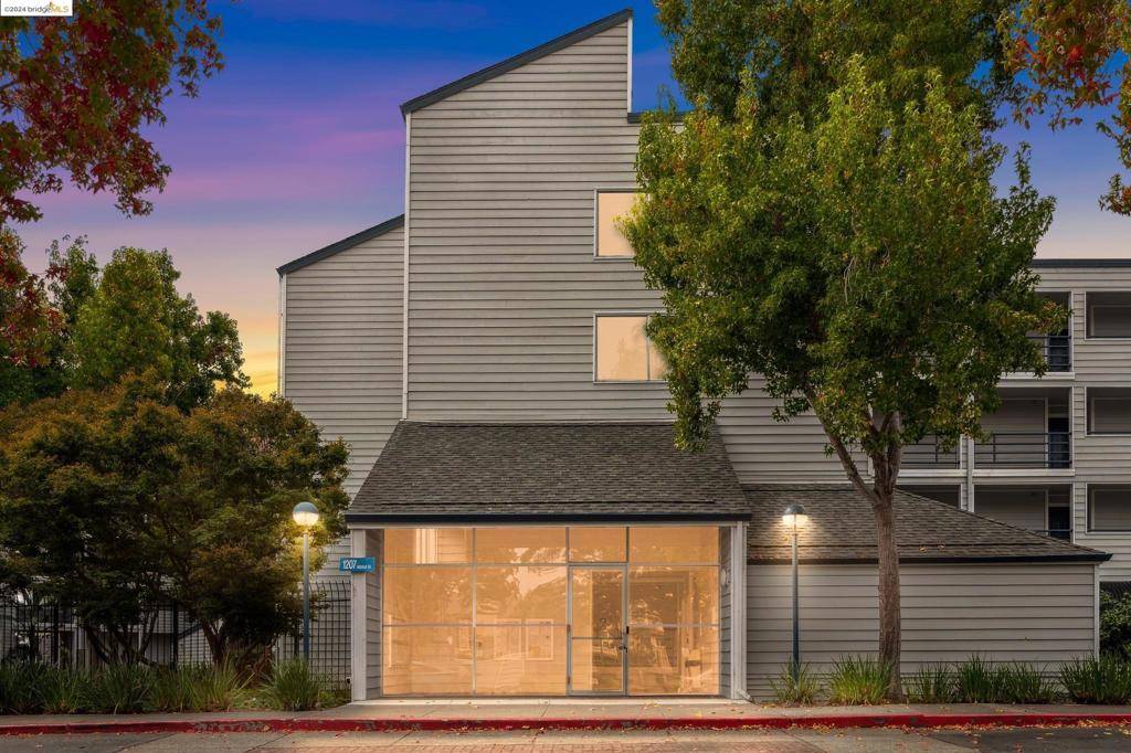 Richmond, CA 94804,1207 Melville Sq #212