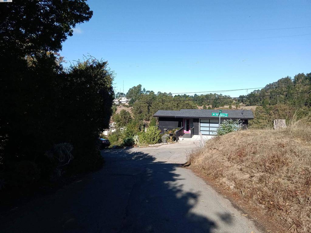 Oakland, CA 94603,Villanova Dr