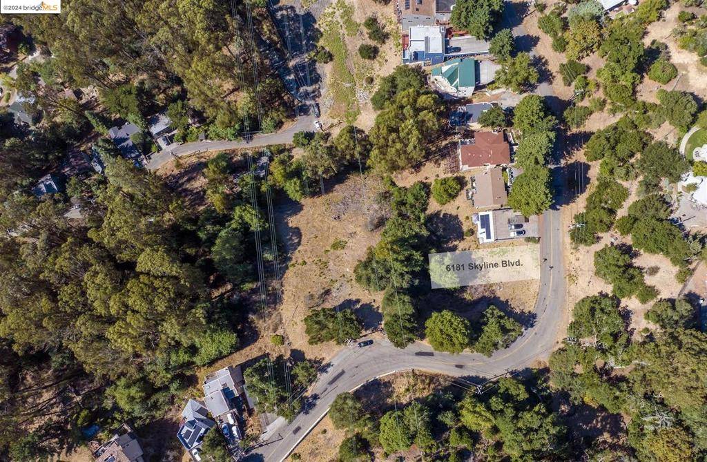 Oakland, CA 94603,6181 Skyline Blvd