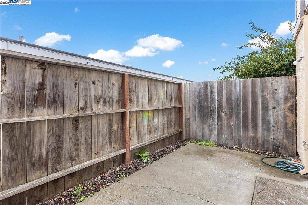 Oakland, CA 94605,10401 Shaw St #401