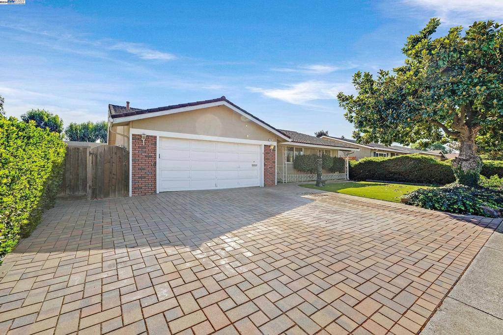 Union City, CA 94587,2562 Cherrywood Dr