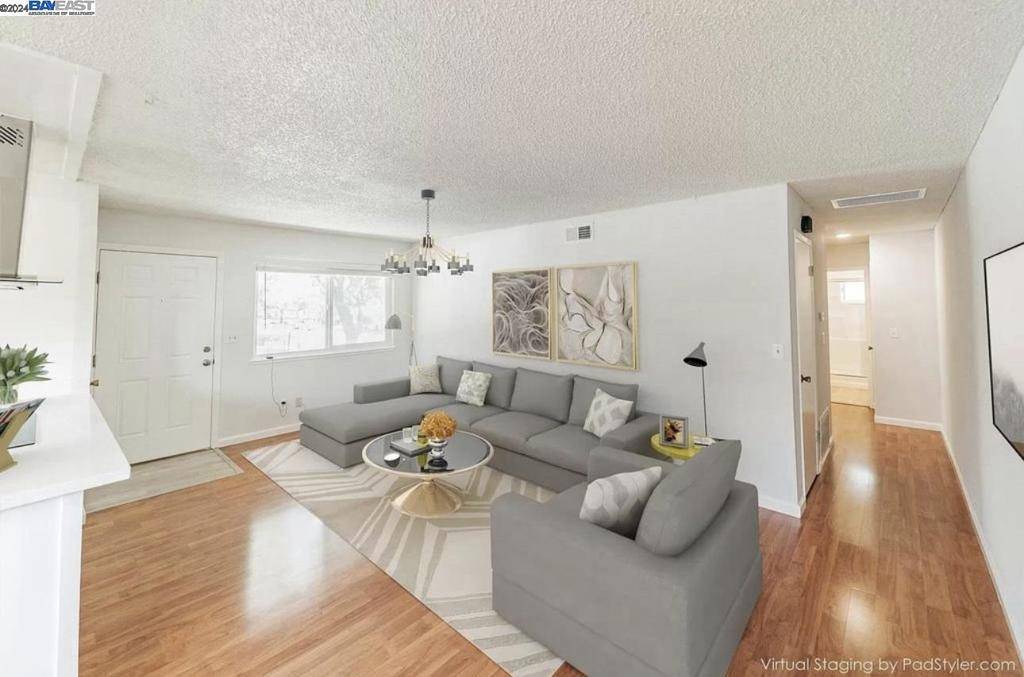 Union City, CA 94587,2201 Partridge Way #4