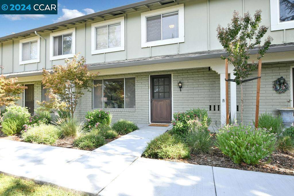 Martinez, CA 94553,30 Fountainhead Court