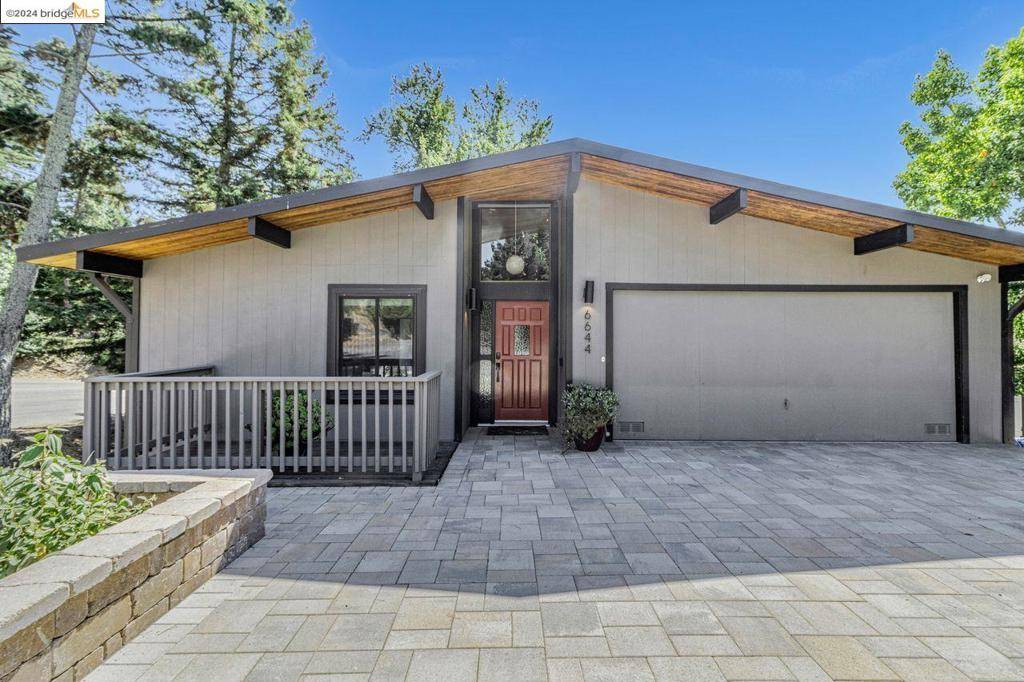 Oakland, CA 94611,6644 Ascot Dr
