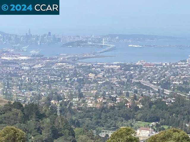 Oakland, CA 94611,6044 Skyline Blvd
