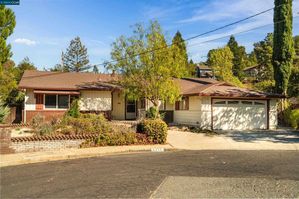 Martinez, CA 94553,5755 Likins Ct