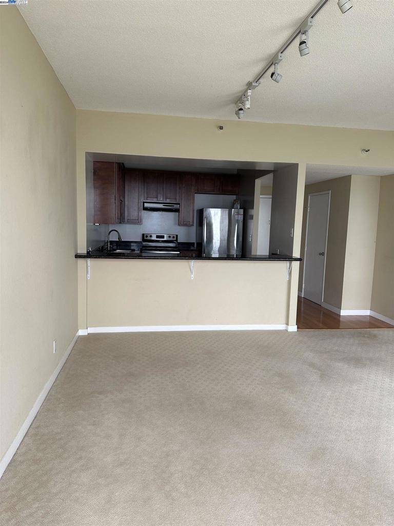 Emeryville, CA 94608,6363 Christie Ave #2711