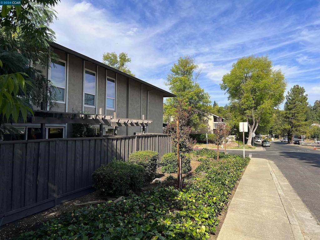 Pleasant Hill, CA 94523,103 Donegal Way