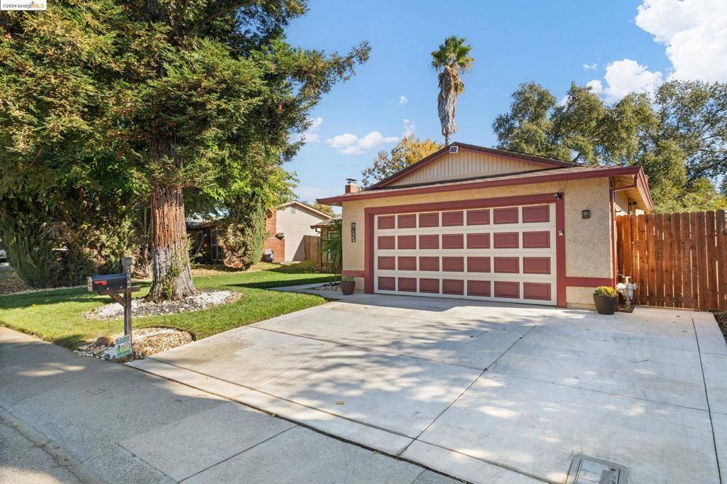 Sacramento, CA 95842,7428 Verdugo Way