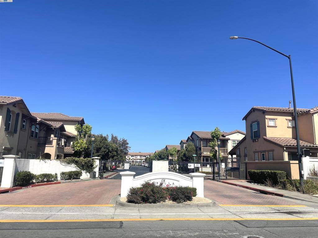 San Pablo, CA 94806,107 San Gabriel Ct