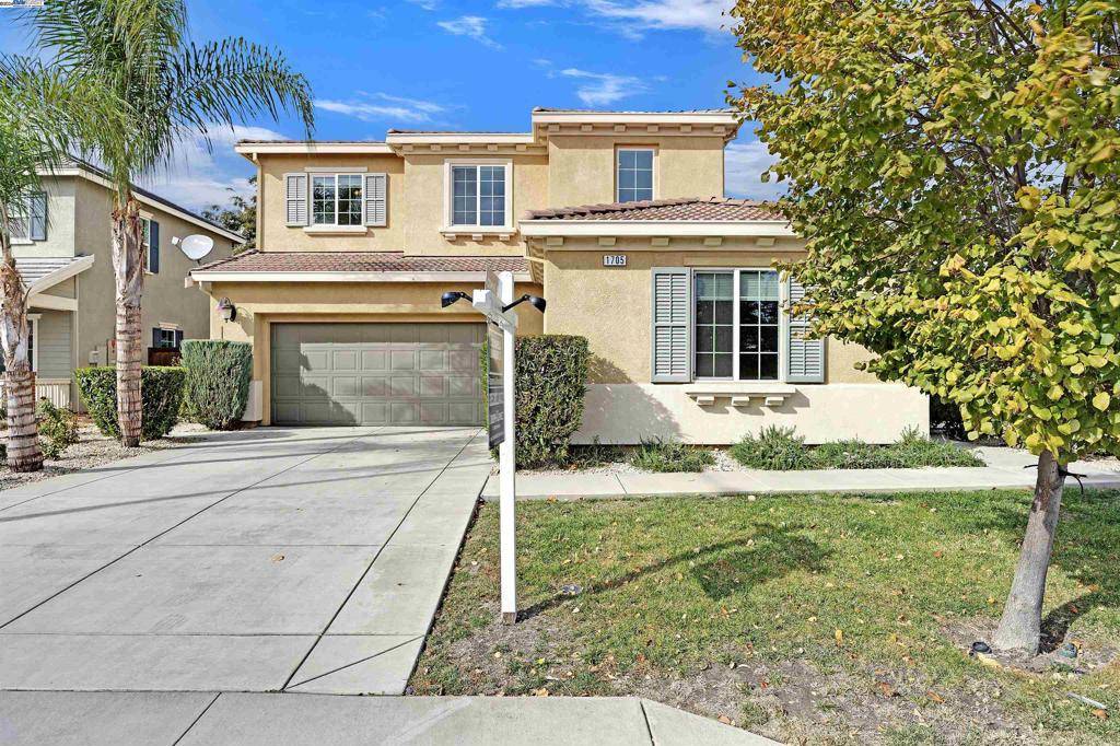 Tracy, CA 95376,1705 Hummingbird Way