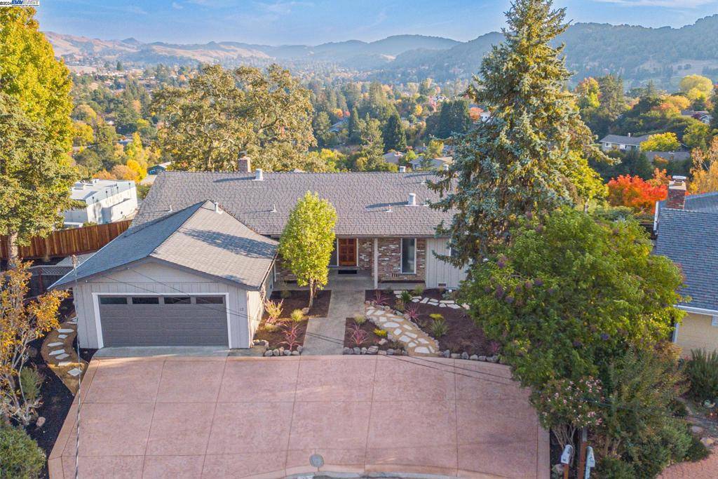 Orinda, CA 94563,12 Westover Ct