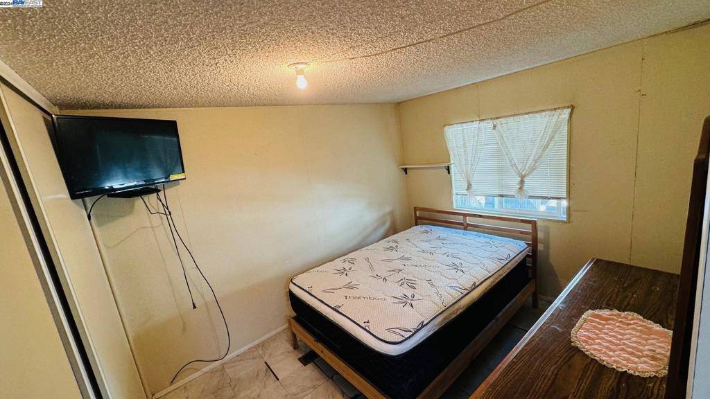 San Leandro, CA 94577,2399 E 14Th St