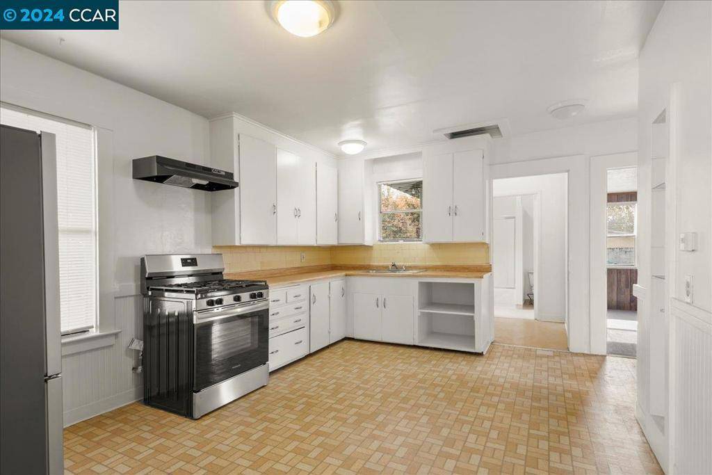 San Leandro, CA 94577,545 Estabrook St