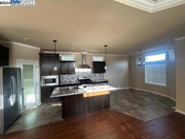 Hayward, CA 94545,1200 W Winton Ave #32