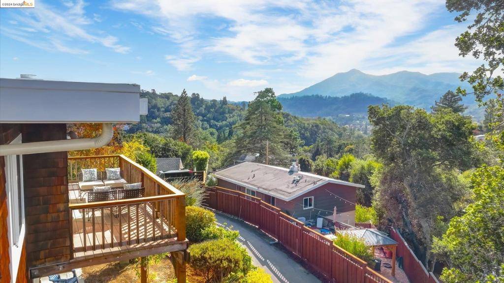 San Anselmo, CA 94960,85 Crooked AVE