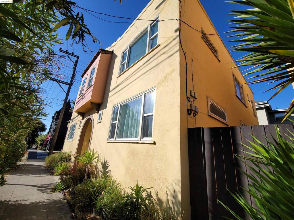 Berkeley, CA 94704,1901 Parker St #3