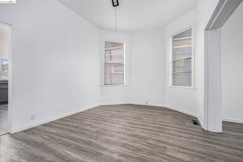 Oakland, CA 94608,3237 Linden ST