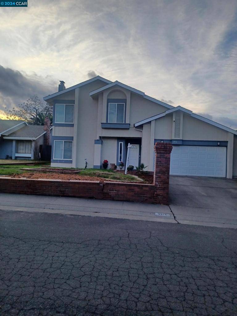 Sacramento, CA 95826,3916 Tillamook Way