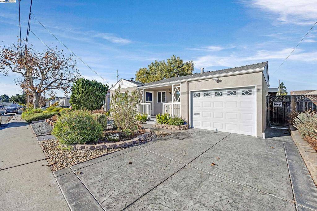 Castro Valley, CA 94546,2276 Farley St